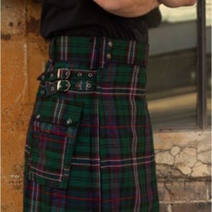 STANDARD SCOTTISH NATIONAL TARTAN UTILITY KILT Sz 34 new with tags
